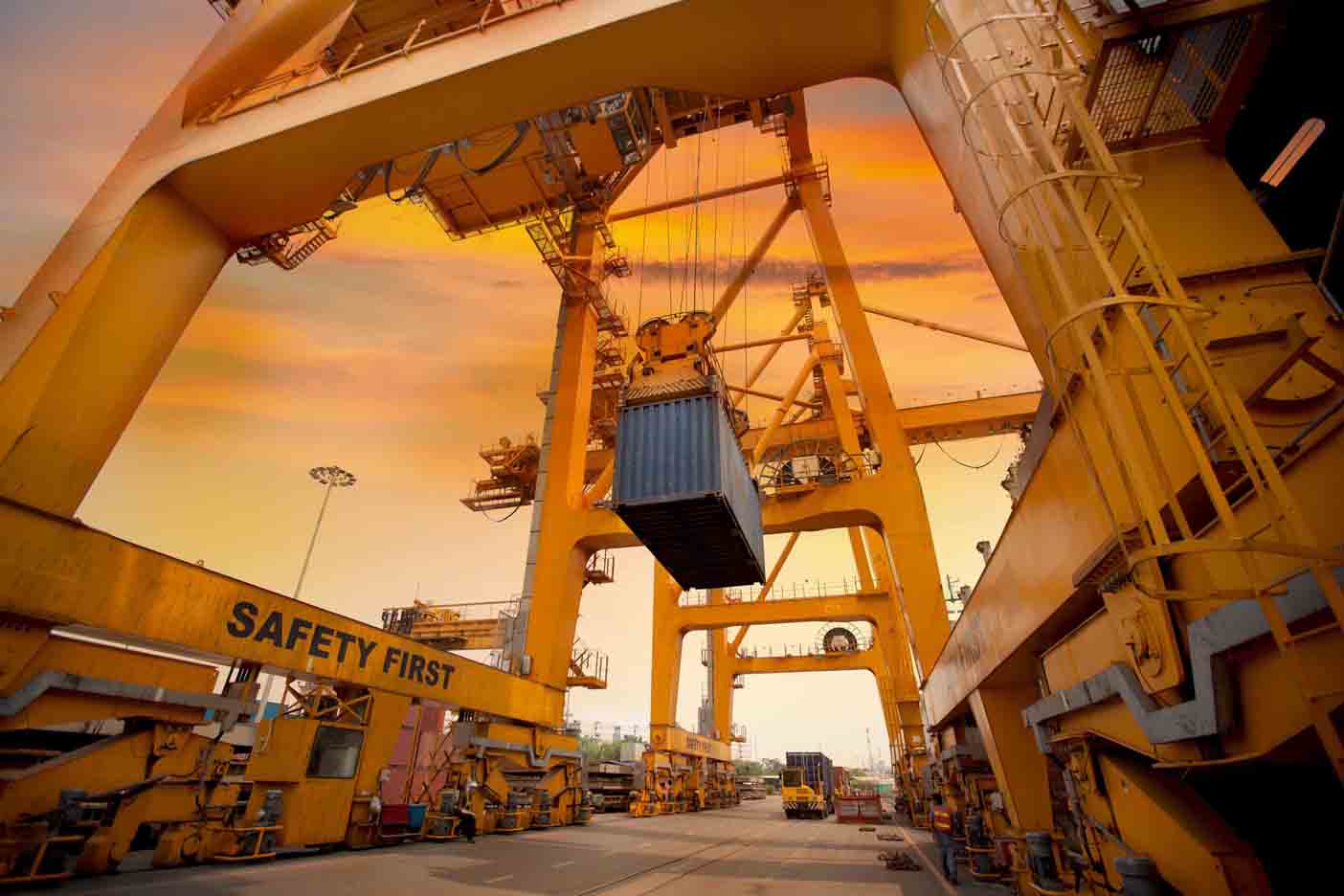 Ship Surveyor Fujairah Constellation Marine Fujairah
